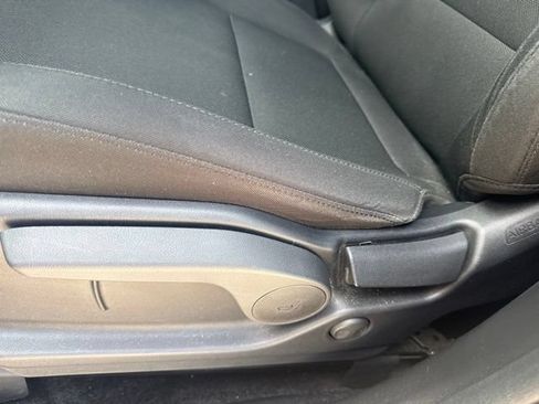 Used 2025 Hyundai Santa Fe SE FWD image 13