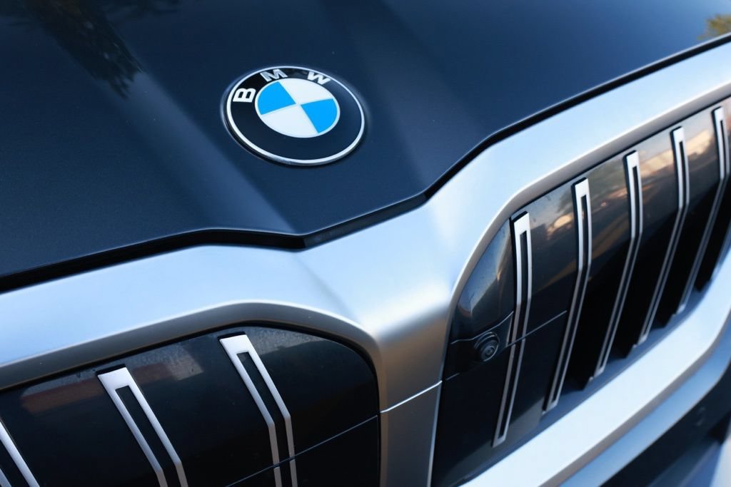 Used 2025 BMW 530i RWD image 19
