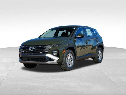 New 2026 Hyundai Tucson SE image 3