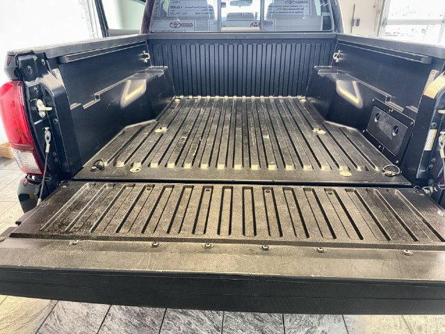 Used 2023 Toyota Tacoma SR AWD/4WD image 23