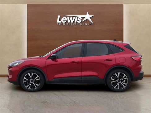 Used 2022 Ford Escape SE w/ SE Sport Appearance Package image 2