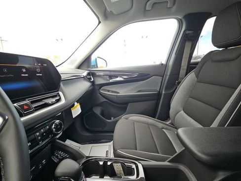 New 2026 Chevrolet TrailBlazer LT w/ Convenience Package FWD image 45