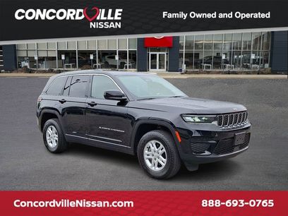 Used 2023 Jeep Grand Cherokee Laredo