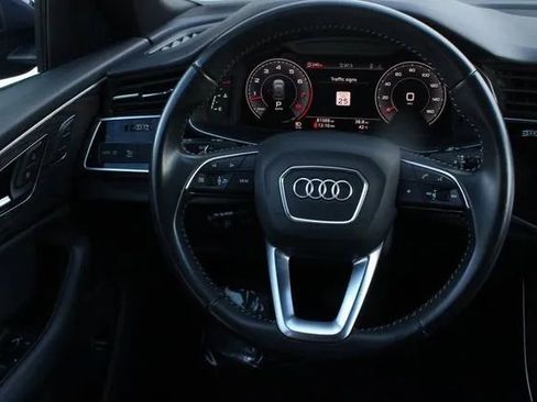 Used 2019 Audi Q8 Premium Plus image 33