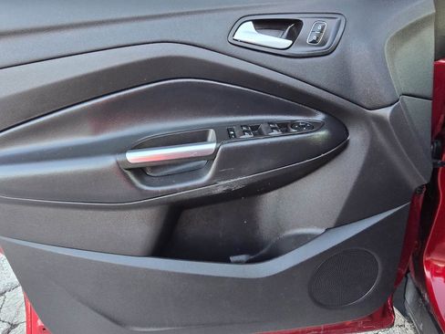 Used 2019 Ford Escape SEL image 8