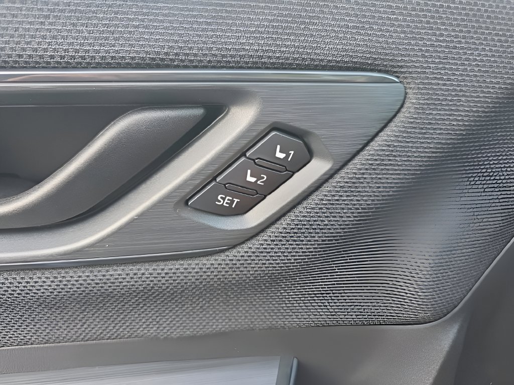 New 2026 Subaru Outback Limited AWD/4WD image 21