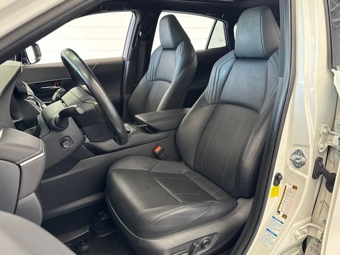 Certified 2021 Toyota Venza Limited AWD/4WD image 15