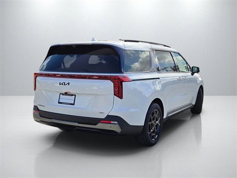 New 2026 Kia Carnival SX Prestige image 5