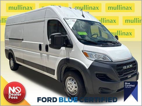 Used 2023 RAM ProMaster 2500 FWD image 1
