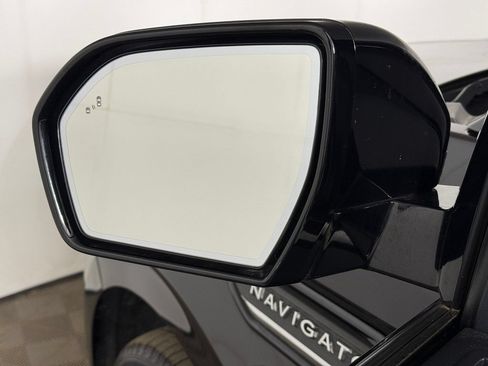 Used 2024 Lincoln Navigator L 4WD image 37