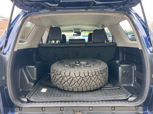 Used 2020 Toyota 4Runner Venture AWD/4WD image 29