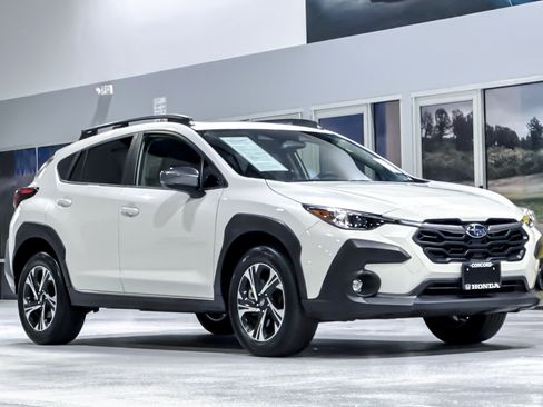 Used 2024 Subaru Crosstrek 2.0i Premium AWD/4WD image 7
