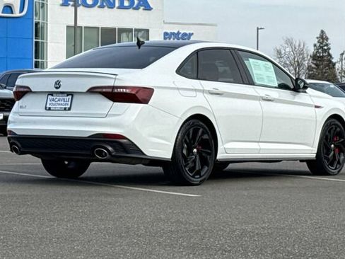 Certified 2024 Volkswagen Jetta GLI Autobahn image 4