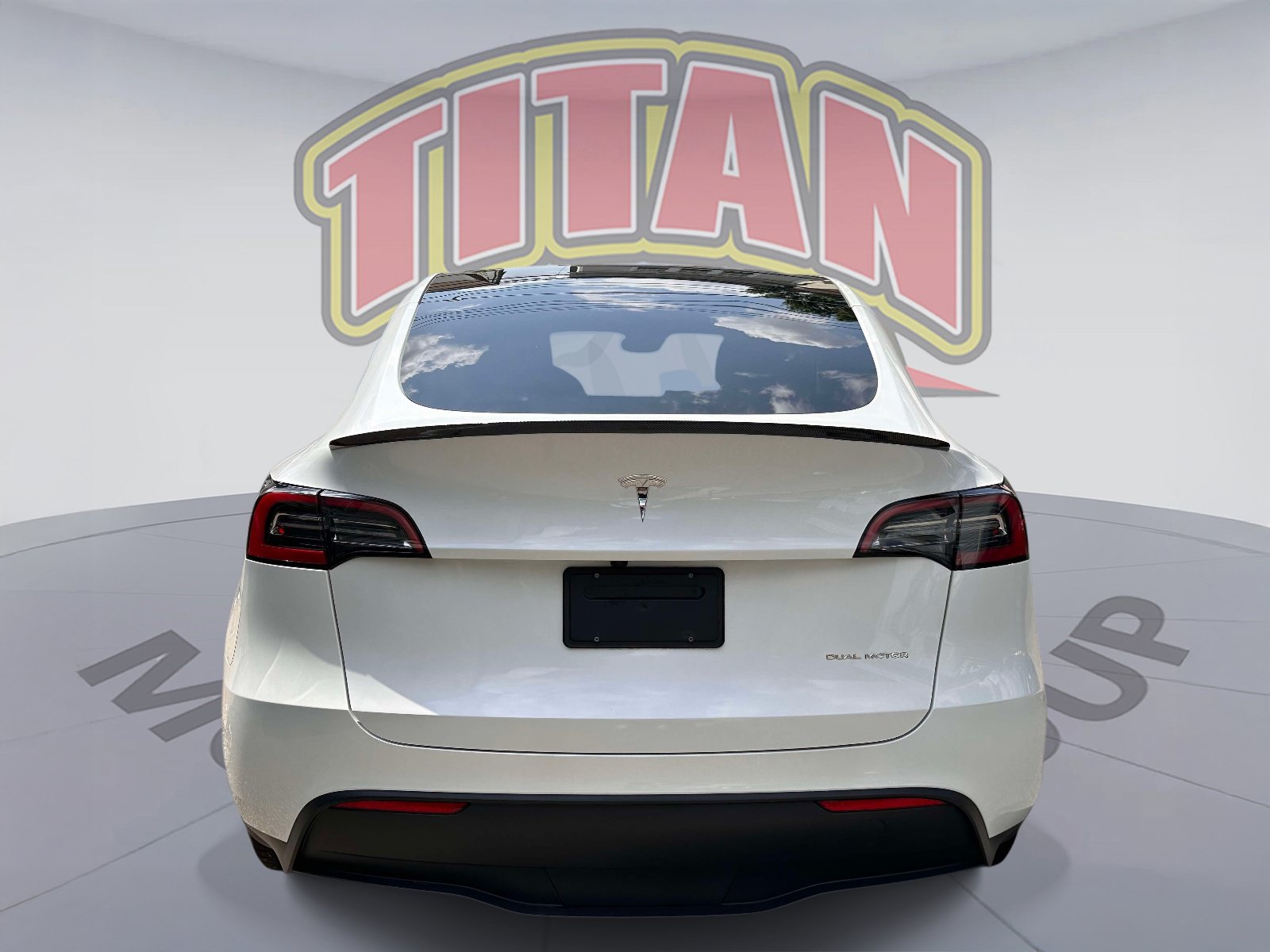 Used 2024 Tesla Model Y Long Range AWD/4WD image 5