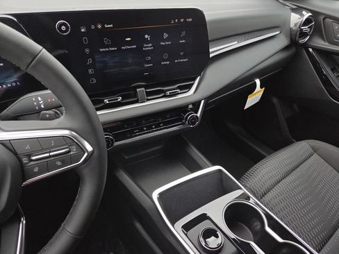 New 2026 Chevrolet Equinox LT w/ Safety and Technology Package FWD image 35