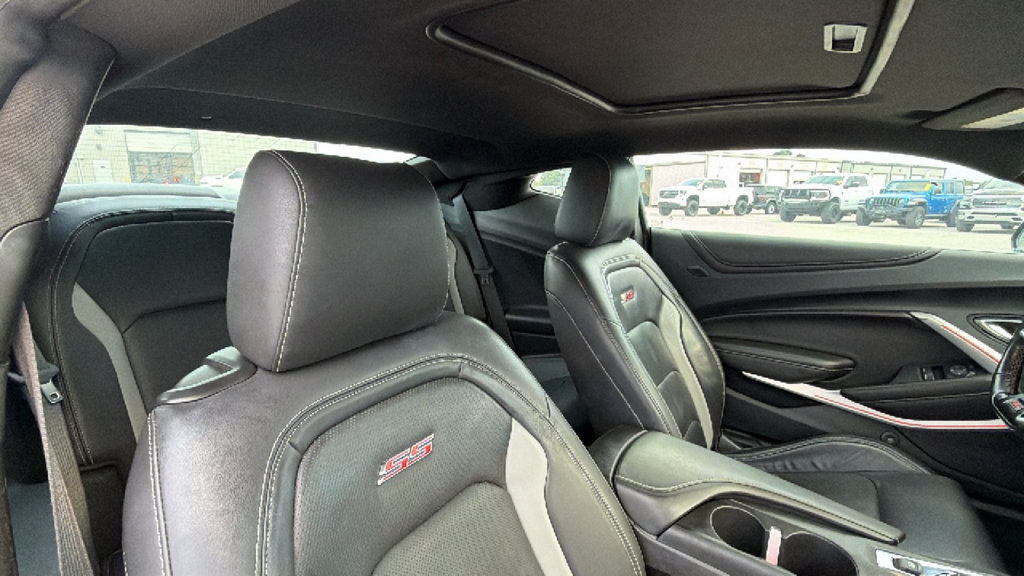Used 2023 Chevrolet Camaro SS RWD image 30