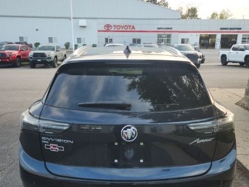 Used 2021 Buick Envision Avenir image 4