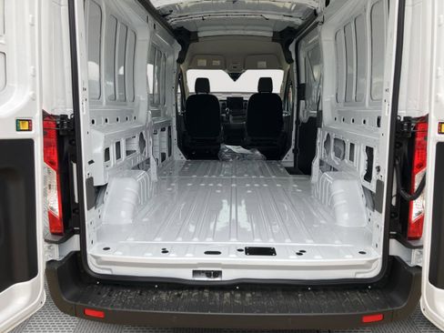 New 2026 Ford Transit 250 148 Medium Roof RWD image 17