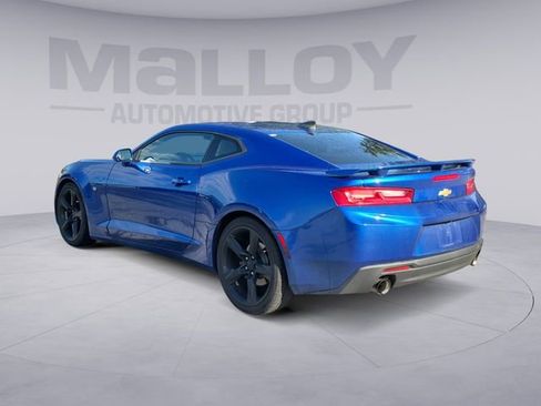 Used 2018 Chevrolet Camaro LT w/ Technology Package RWD image 3