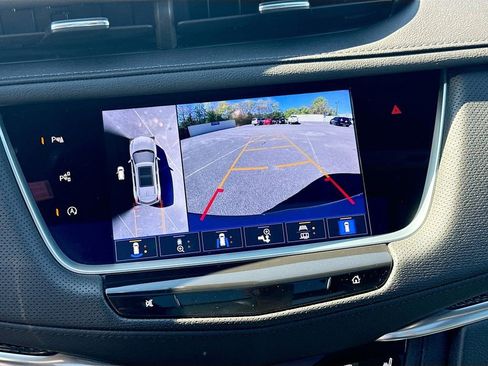 Certified 2023 Cadillac XT5 Sportv w/ Technology Package image 15