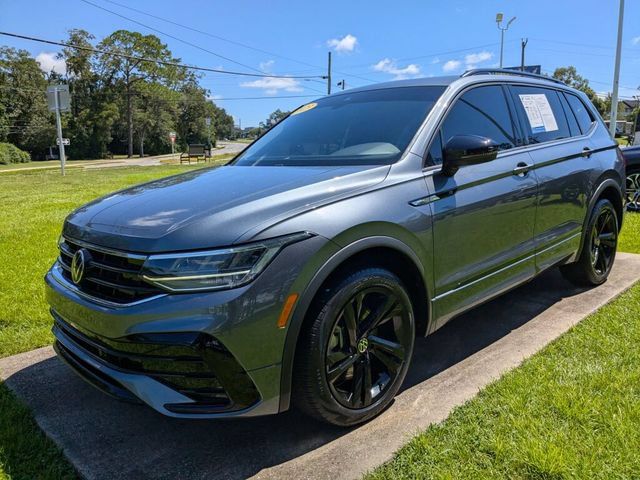 Used 2023 Volkswagen Tiguan SE R-Line FWD image 6