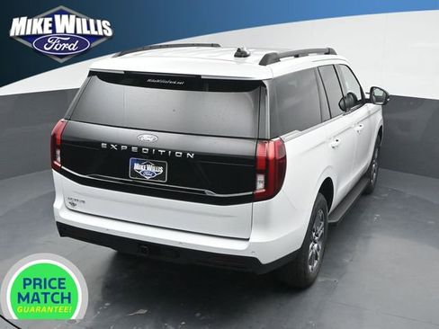 New 2025 Ford Expedition Active image 15