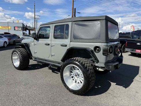 Used 2018 Jeep Wrangler Unlimited Sport AWD/4WD image 5