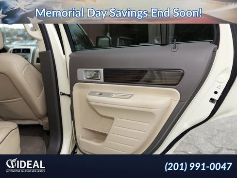 Used 2008 Lincoln MKX AWD image 29