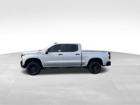 Used 2020 Chevrolet Silverado 1500 LT Trail Boss w/ Convenience Package AWD/4WD image 2