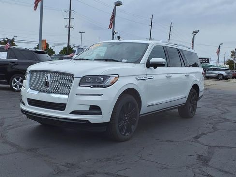 New 2023 Lincoln Navigator L Reserve image 26