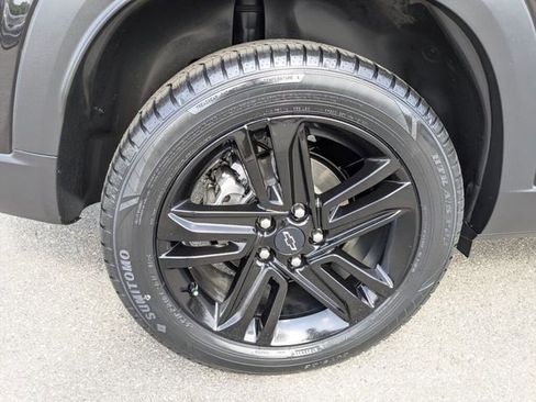 Used 2024 Chevrolet Trax ACTIV w/ Driver Confidence Package FWD image 12