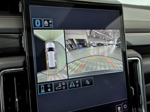 New 2026 GMC Yukon Elevation w/ Elevation Premium Package AWD/4WD image 18