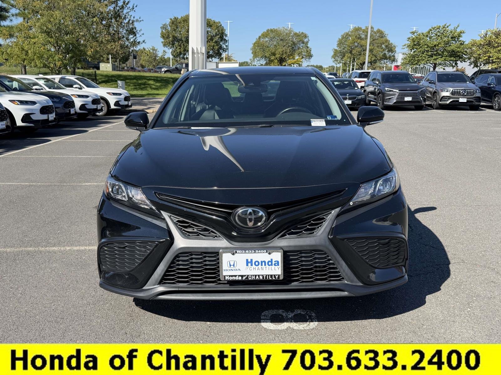 Used 2022 Toyota Camry SE AWD/4WD image 6