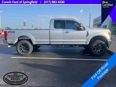Used 2017 Ford F250 XLT w/ XLT Premium Package AWD/4WD image 5