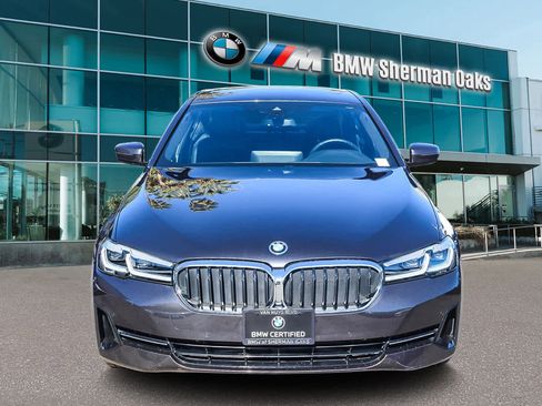 Certified 2023 BMW 530e w/ Convenience Package image 2
