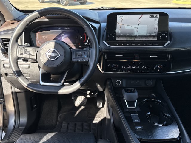 Used 2023 Nissan Rogue Platinum w/ Platinum Premium Package FWD image 7