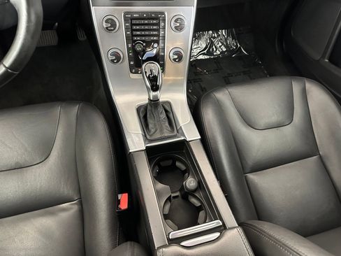 Used 2018 Volvo S60 T5 Inscription AWD/4WD image 16