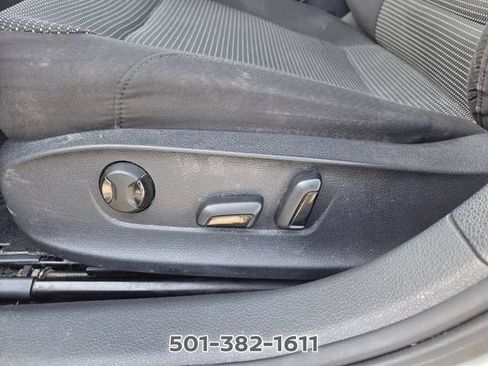 Used 2018 Volkswagen Passat 2.0T S w/ Driver Assistance Package FWD image 18
