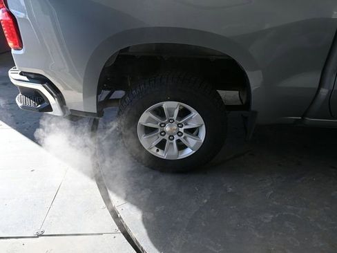 Used 2025 Chevrolet Silverado 1500 LT image 22