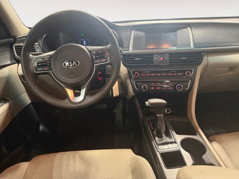 Used 2018 Kia Optima LX image 11