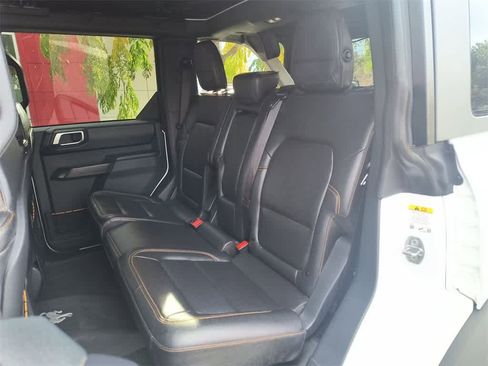 Used 2024 Ford Bronco Badlands image 22