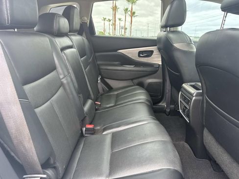 Used 2017 Nissan Murano Platinum w/ Platinum Technology Package FWD image 9