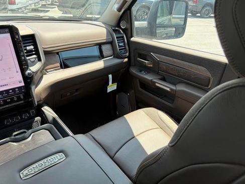 New 2026 RAM 2500 Limited AWD/4WD image 33
