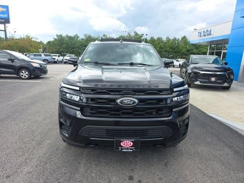 Used 2023 Ford Expedition Limited AWD/4WD image 8
