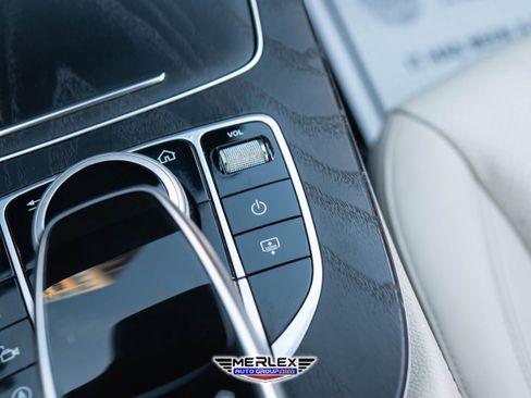 Used 2018 Mercedes-Benz E 400 4MATIC Sedan image 36