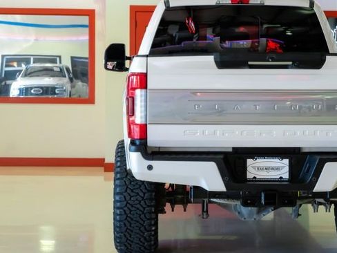 Used 2017 Ford F350 Platinum w/ Platinum Ultimate Package image 47