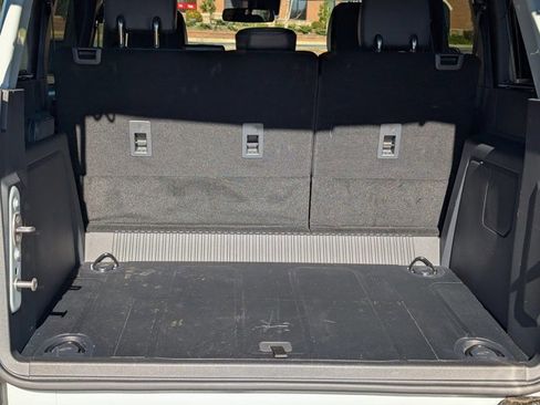 Used 2024 Ford Bronco Badlands image 9