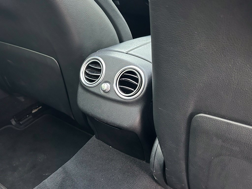 Used 2017 Mercedes-Benz C 300 4MATIC Sedan image 33