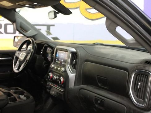 Used 2021 GMC Sierra 1500 SLE w/ X31 Off-Road Package AWD/4WD image 12