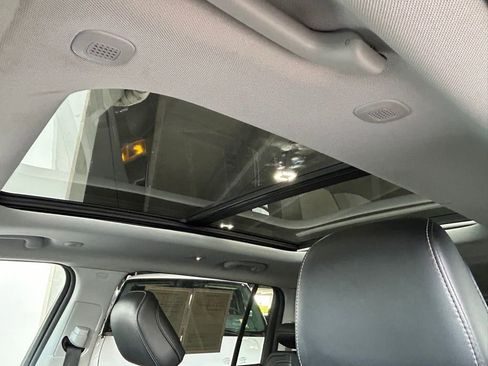 Used 2023 Jeep Grand Cherokee L Limited image 8